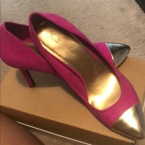 Women pumps! Gently wore!